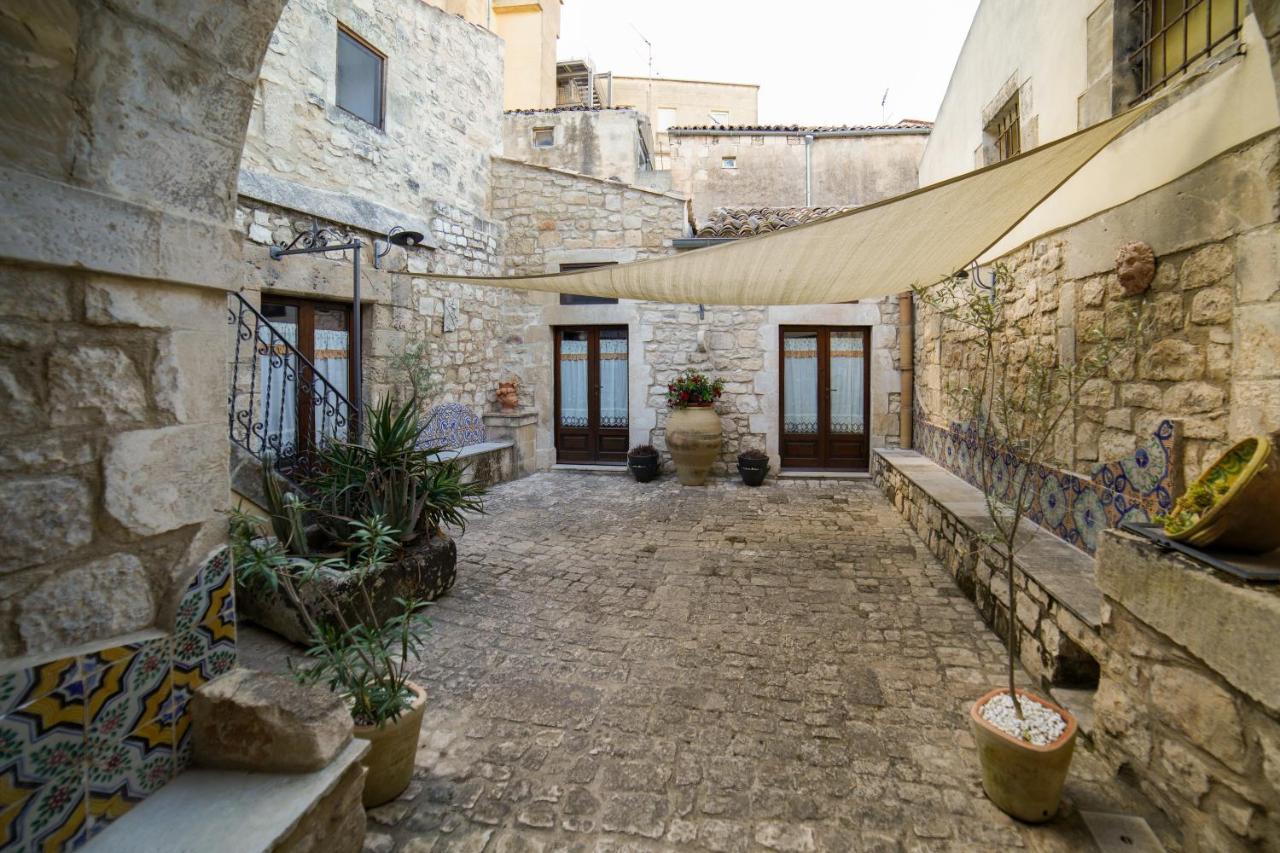 Historic Modica Villa Exteriör bild